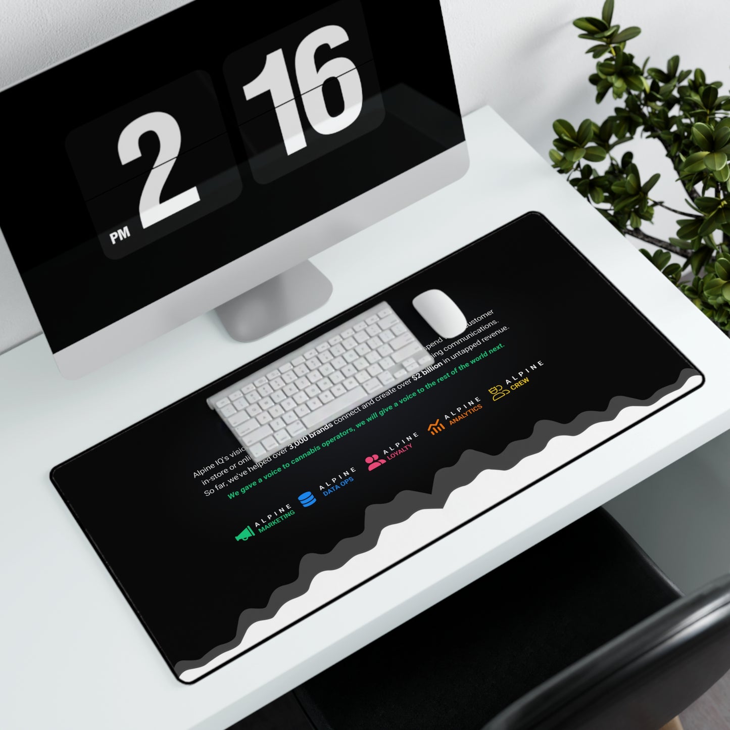 Alpiner Black Desk Mat